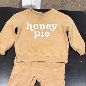 Lauren Conrad Little Co 2T honey Pie Crewneck Sweatshirt  and pants